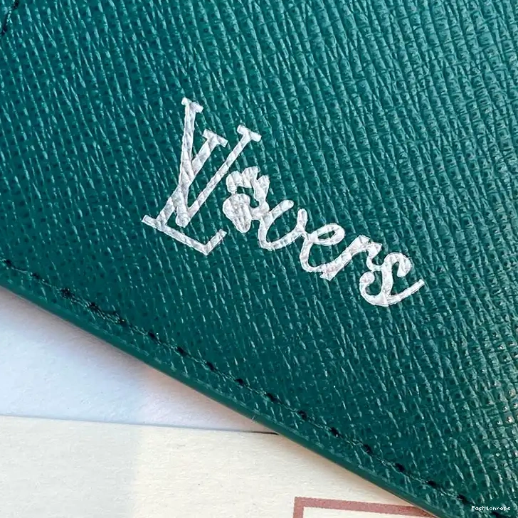 Fashionrepsfam ru LV 2411YA0070 Bags 0802
